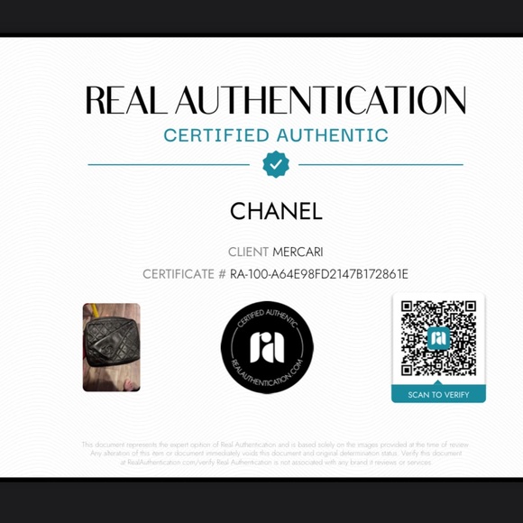 Authentic Vintage Chanel camera bag - Picture 8 of 8